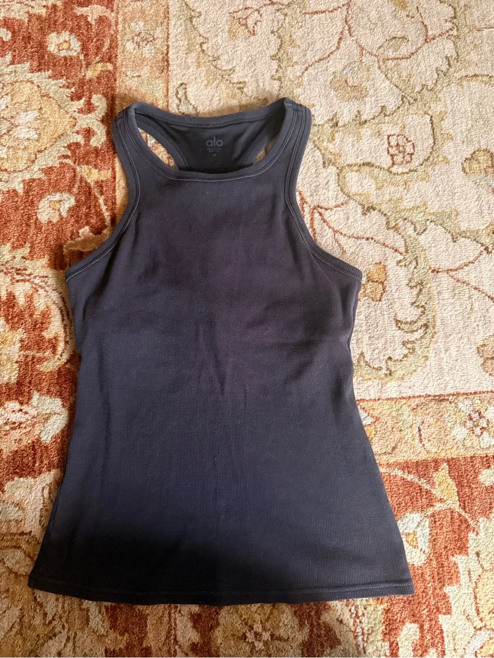 ALO YOGA DEVOTED TANK - Picture 3 of 4